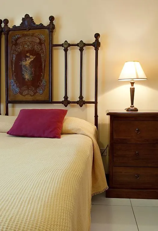 Porto Ulisse Bed and Breakfast Κατάνια