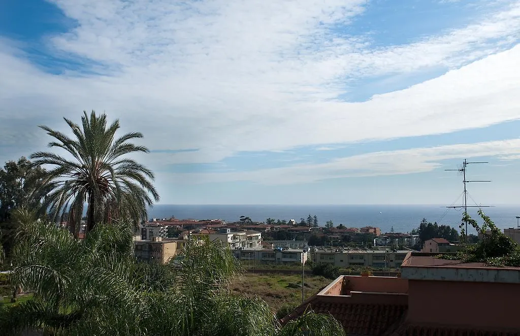 Porto Ulisse Bed and Breakfast Κατάνια 2*,